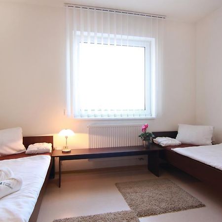 Jbi Wellness Hotel Kolín Quarto foto