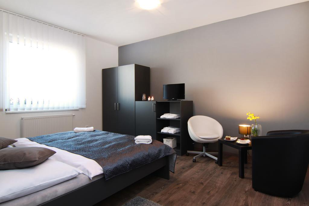 Jbi Wellness Hotel Kolín Quarto foto