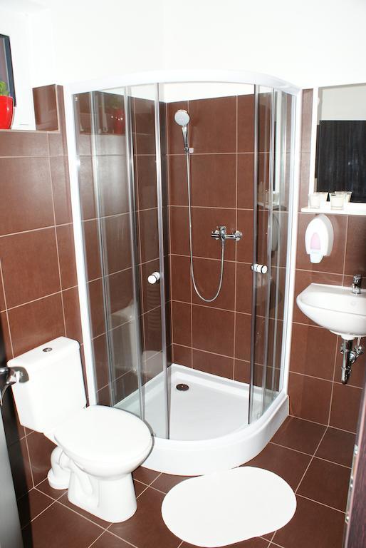 Jbi Wellness Hotel Kolín Quarto foto